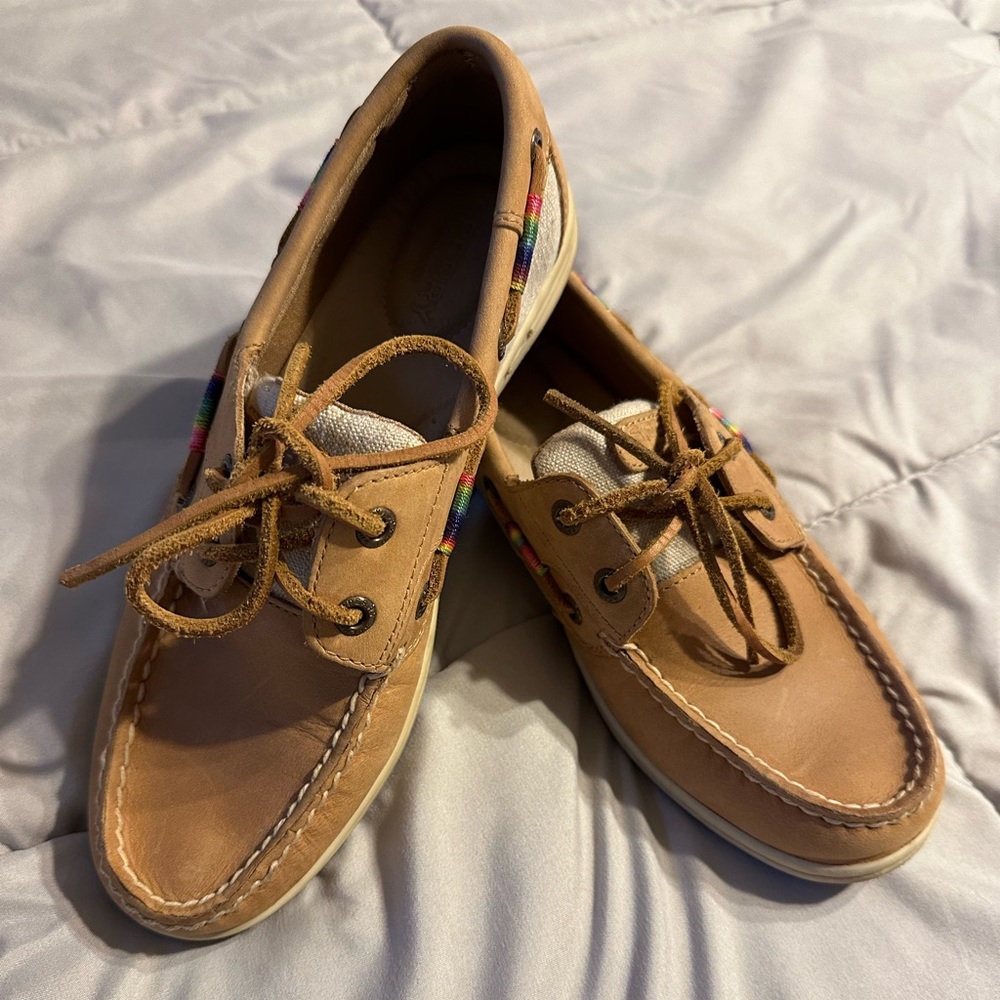 Sperry Women’s Top Siders. Size 7. Tan and beige